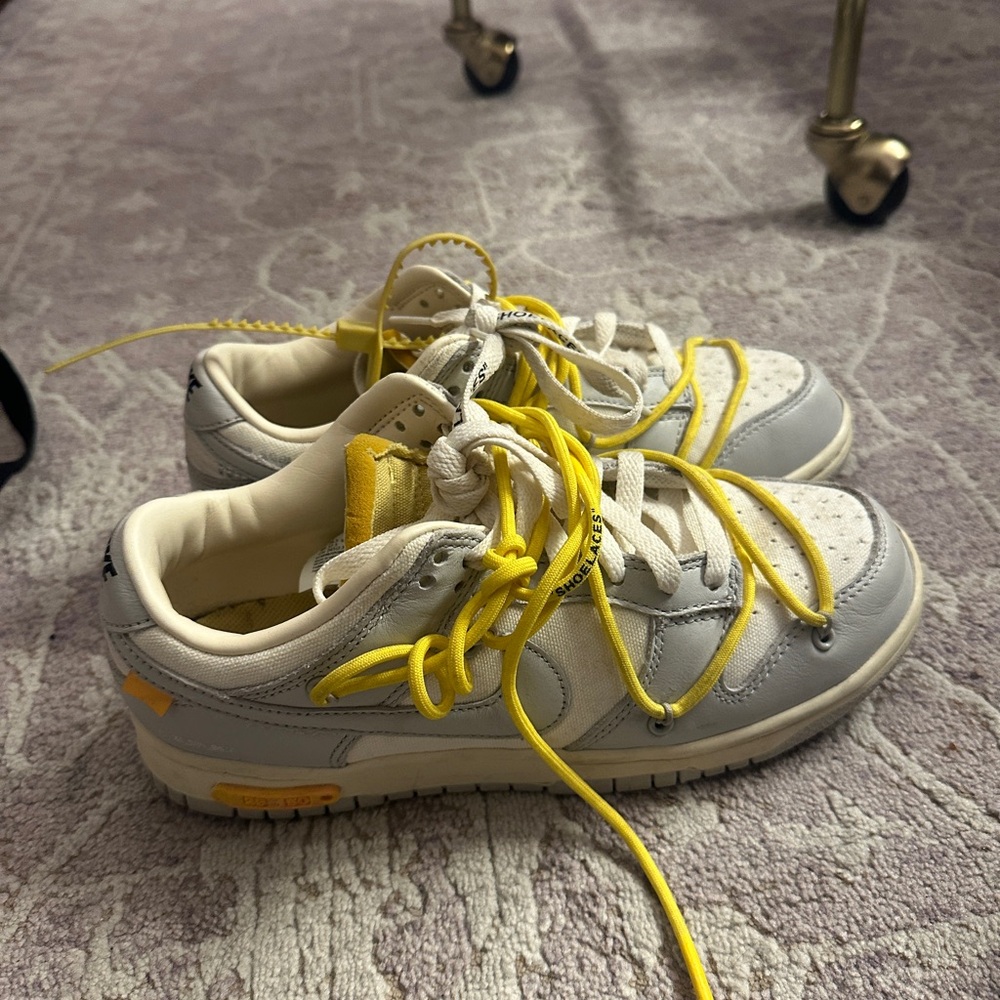 Off White dunks lot 39